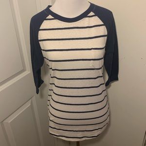 2/$10 | Forever 21 | Tee | Size M